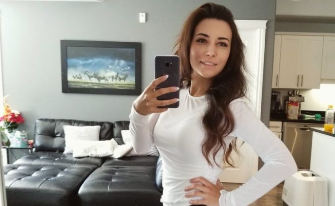 Who is Alinity Divine, Why is She Famous on Twitch, Reddit 