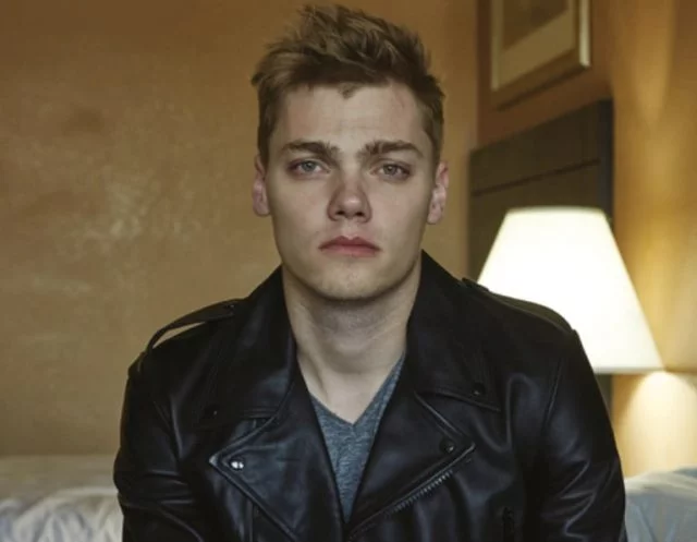 Levi Meaden – Ariel Winter’s Boyfriend Bio and Facts You Didn’t Know About Him