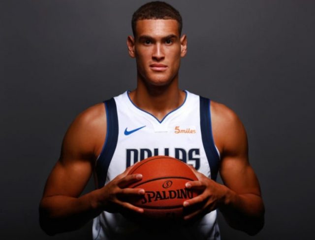 Dwight Powell Parents, Family, Height, Weight, Body Measurements